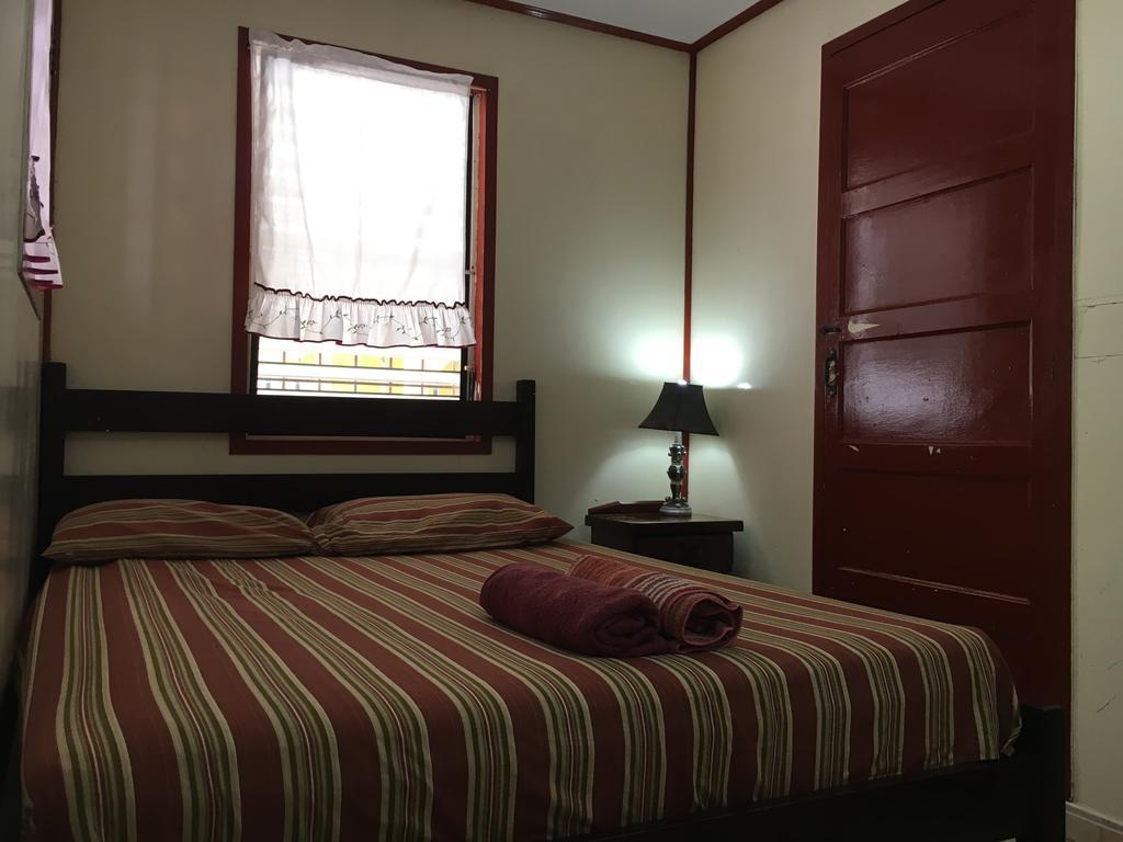 Mara'S Place Otel Caye Caulker Dış mekan fotoğraf