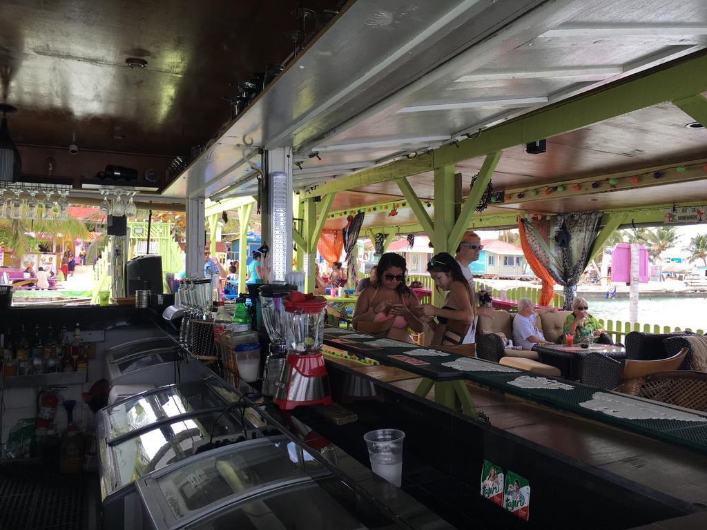 Mara'S Place Otel Caye Caulker Dış mekan fotoğraf